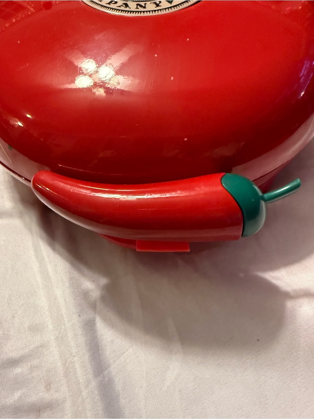 El Paso Chile Company Red Electric quesadilla maker - Picture 3 of 12